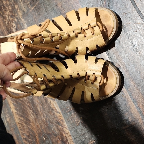 Lace up sandals - Picture 4 of 5